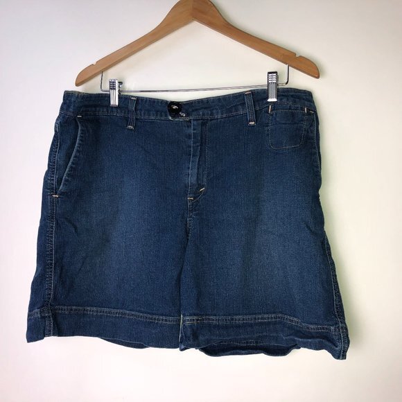 Levi's Blue Jean Shorts Women's 16 - Picture 1 of 7